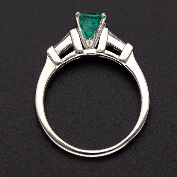 Art Deco Platinum Emerald and Diamond Ring