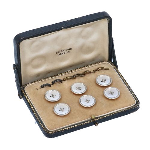 Edwardian 9ct Gold Cased Set of Mother of Pearl Waistcoat Buttons image-1
