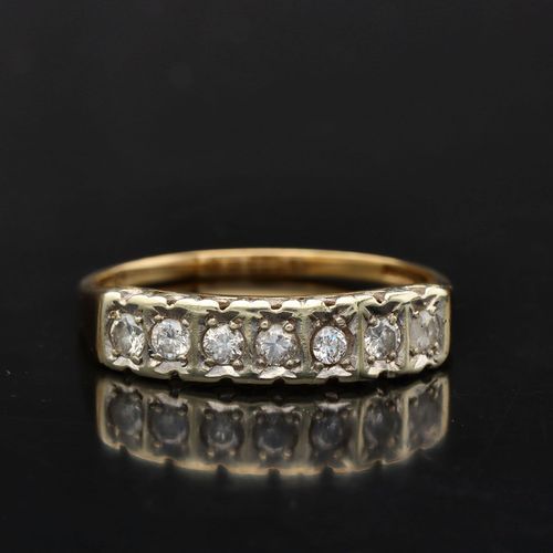 Large Gold 0.5ct Diamond Ring. Birm 1993 image-2