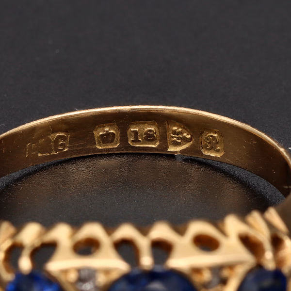 18ct Gold Sapphire and Diamond Ring