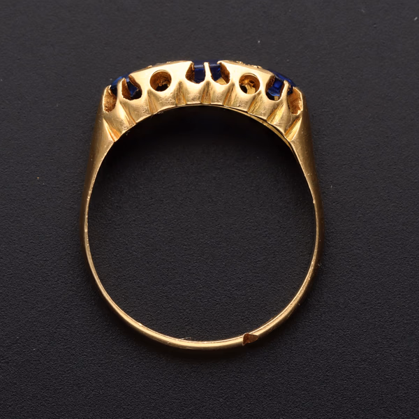 18ct Gold Sapphire and Diamond Ring