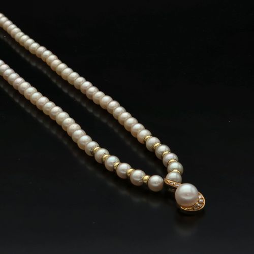 18ct Gold Diamond and Cultured Pearl Drop Necklace image-1