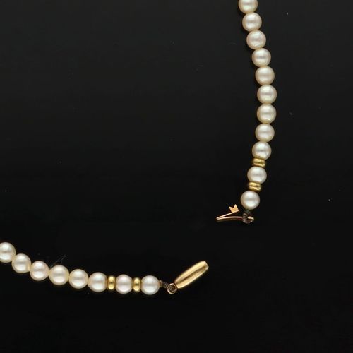 18ct Gold Diamond and Cultured Pearl Drop Necklace image-4