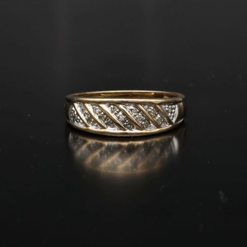 9ct Gold and Diamond Ring image-2