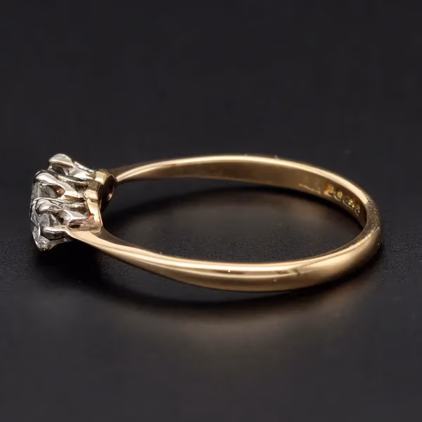18ct Yellow Gold 3-Stone Diamond Ring