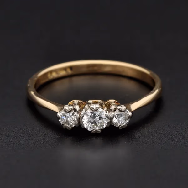 18ct Yellow Gold 3-Stone Diamond Ring