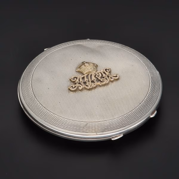 Vintage Sterling Silver Sweetheart Compact