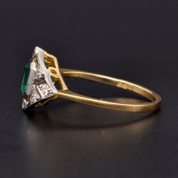 18ct Gold Emerald and Diamond Ring