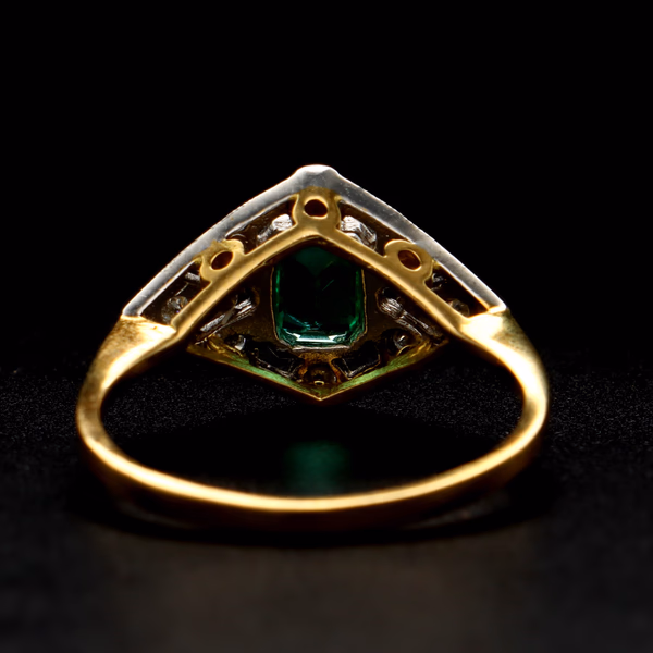 18ct Gold Emerald and Diamond Ring