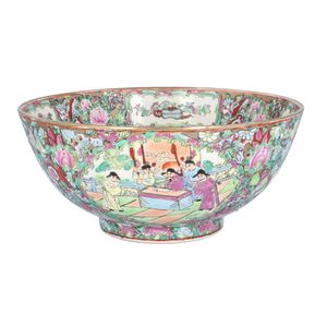 19th Century Cantonese Famille Rose Bowl