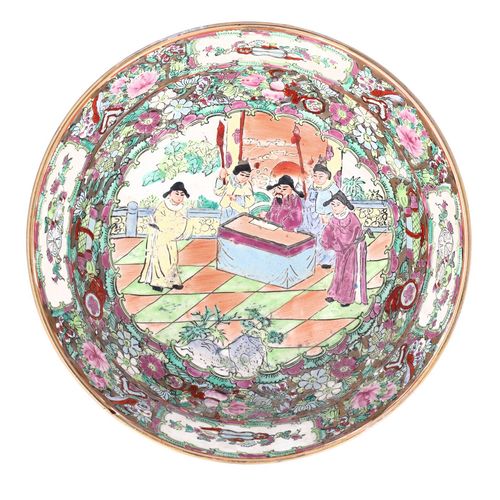 19th Century Cantonese Famille Rose Bowl image-4