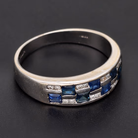 18ct White Gold Sapphire & Diamond Checkerboard Ring