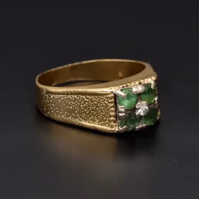 18ct Yellow Gold Emerald & Diamond Ring
