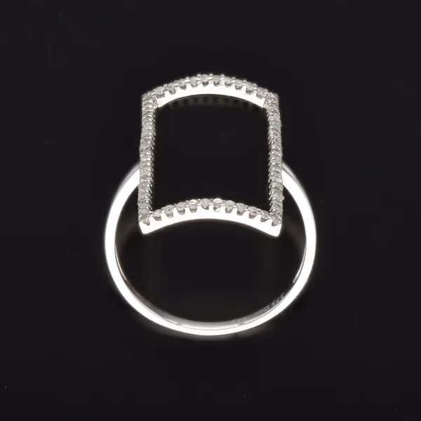 Unusual 0.33ct Gold Diamond Ring