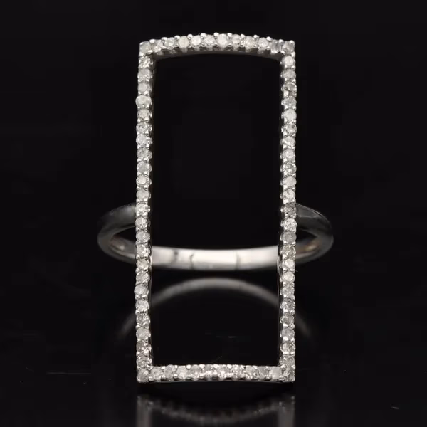 Unusual 0.33ct Gold Diamond Ring