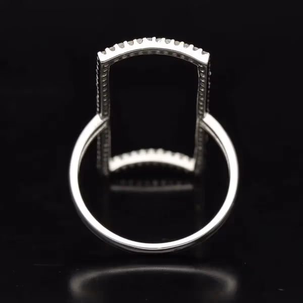 Unusual 0.33ct Gold Diamond Ring