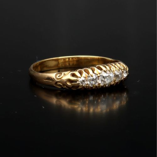 Edwardian 18ct Yellow Gold Diamond Five Stone Ring image-1