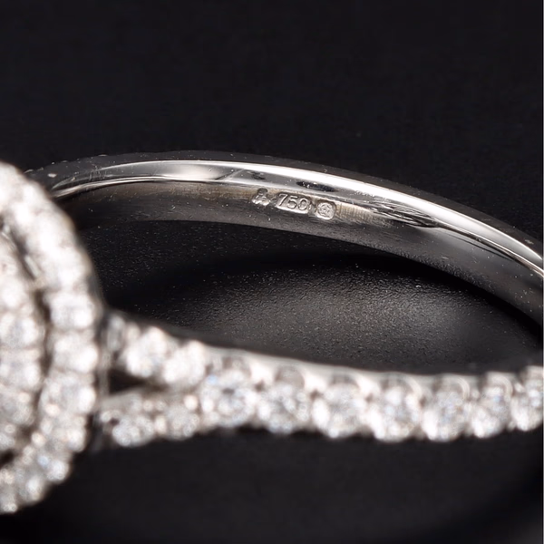 18ct Gold Diamond Ring