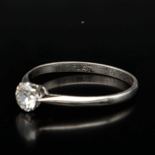 Antique Platinum Diamond Solitaire Ring image-5