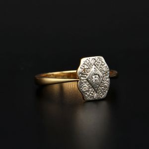 18ct Gold Art Deco Diamond Ring