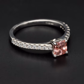 18ct Gold Pakhrai Sapphire and Diamond Ring