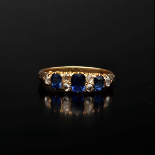 Vintage 18ct Gold Sapphire and Diamond Ring image-2