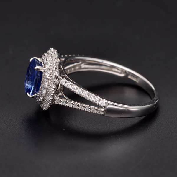 18ct White Gold Sapphire & Diamond Ring