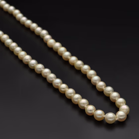 9ct Gold Clasp Re Strung Cultured Pearls