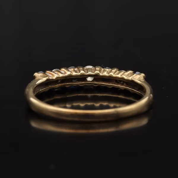 Vintage 9ct Gold Sapphire and Diamond Ring