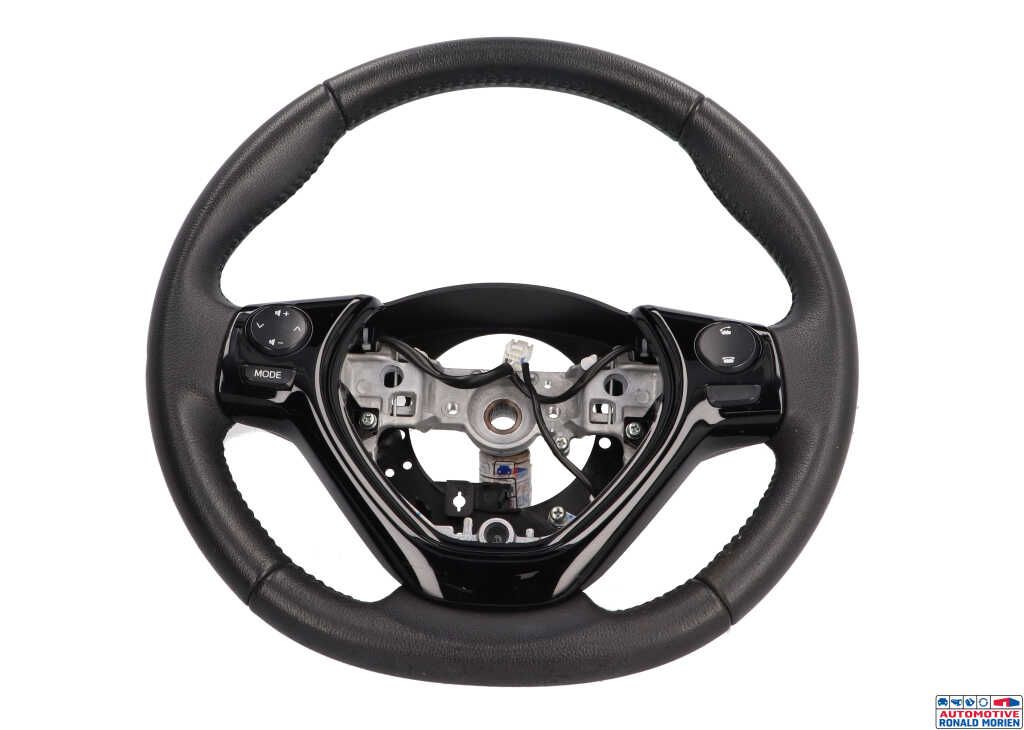 Used Steering wheel Citroen C1 1.0 12V VVT-i Price € 65,00 Inclusive VAT offered by Automaterialen Ronald Morien B.V.