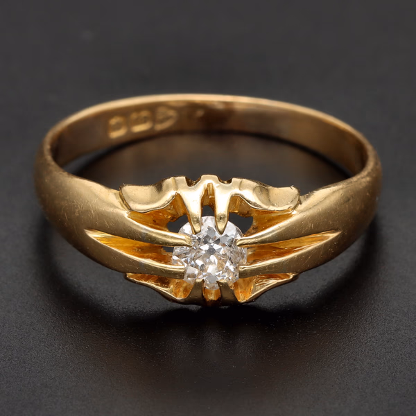 Antique 18ct Gold Diamond Ring