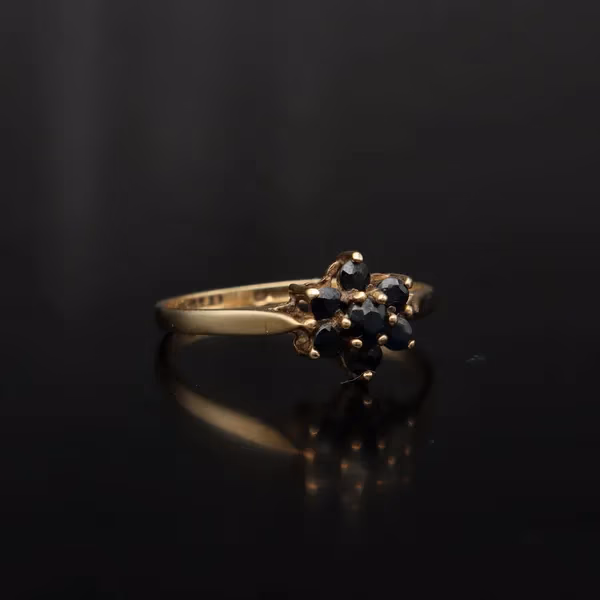 Vintage 9ct Gold Sapphire Ring