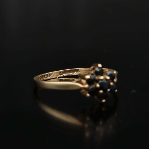 Vintage 9ct Gold Sapphire Ring image-5