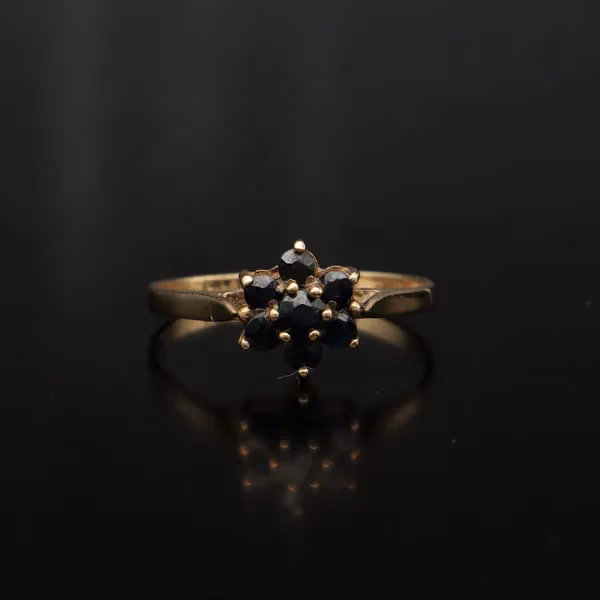 Vintage 9ct Gold Sapphire Ring