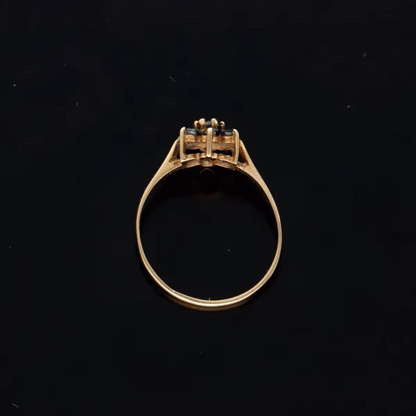 Vintage 9ct Gold Sapphire Ring