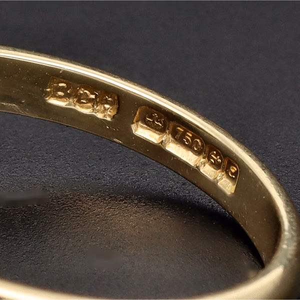 18ct Yellow Gold Diamond Cluster Ring