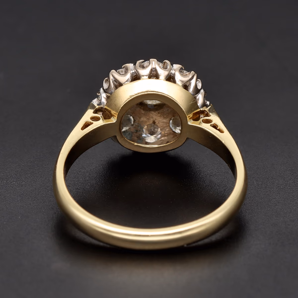 18ct Yellow Gold Diamond Cluster Ring