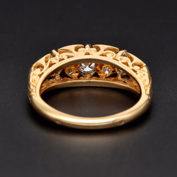 18ct Yellow Gold Victorian Style Diamond Cluster Ring