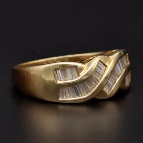 14ct Yellow Gold Diamond Ring