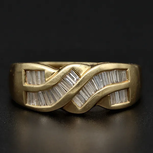14ct Yellow Gold Diamond Ring