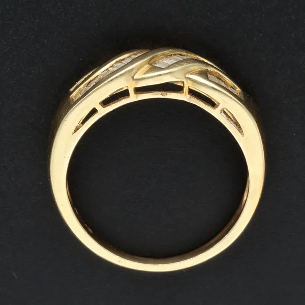 14ct Yellow Gold Diamond Ring