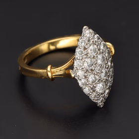 London 1988 18ct Gold Diamond Ring