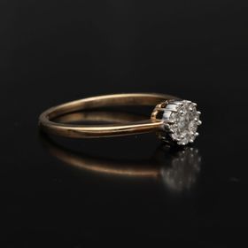 9ct Diamond Cluster Ring