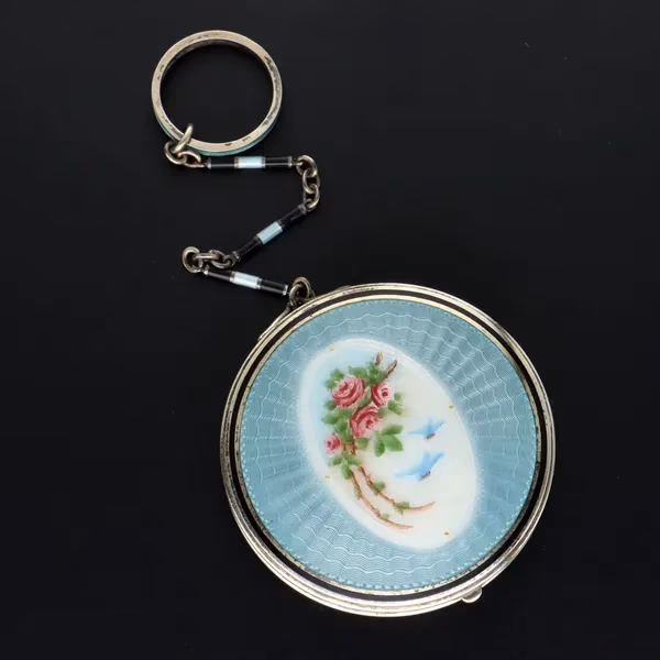 Silver Enamelled Chain Compact