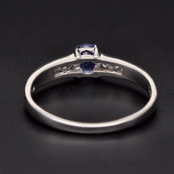 18ct White Gold Tanzanite & Diamond Ring