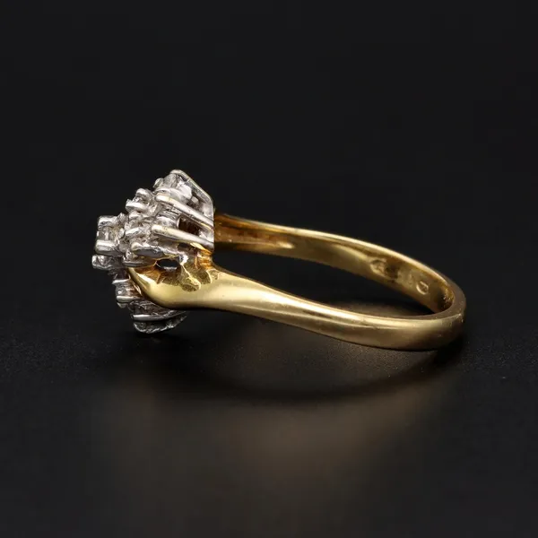 18ct Gold Diamond Cluster Ring