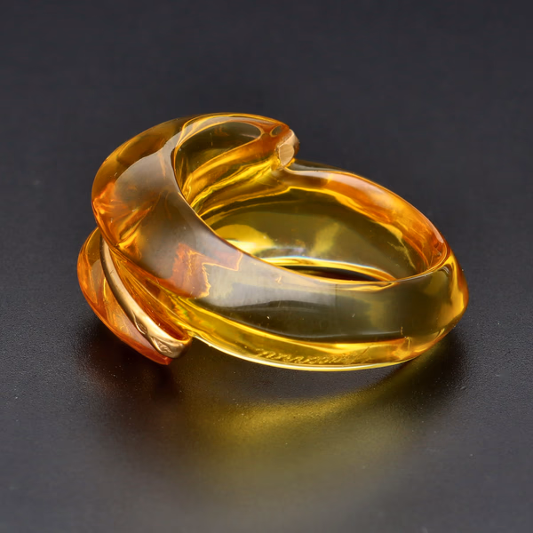 Baccarat Coquillage Amber Ring