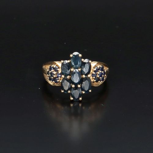9ct Gold Sapphire Ring image-2