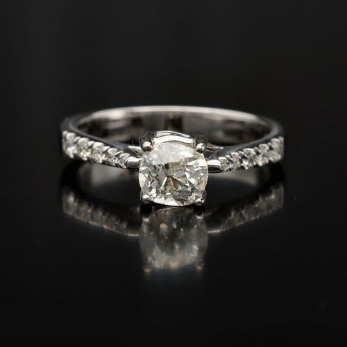 18k Gold Victorian Cut Diamond Ring image-2