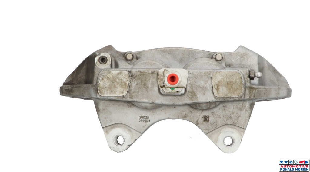 Used Front brake calliper, left Tesla Model 3 EV AWD Price € 189,00 Inclusive VAT offered by Automaterialen Ronald Morien B.V.